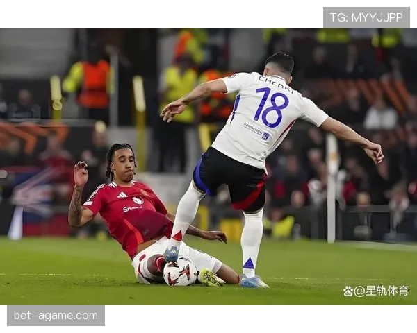 曼联防线结构问题：近期频繁失球体现整体协防体系面临考验