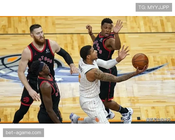 洛瑞挡拆增快节奏，助猛龙提升关键回合组织效率