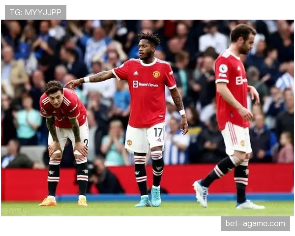 曼联的重建逻辑：短期成绩与长期体系的冲突